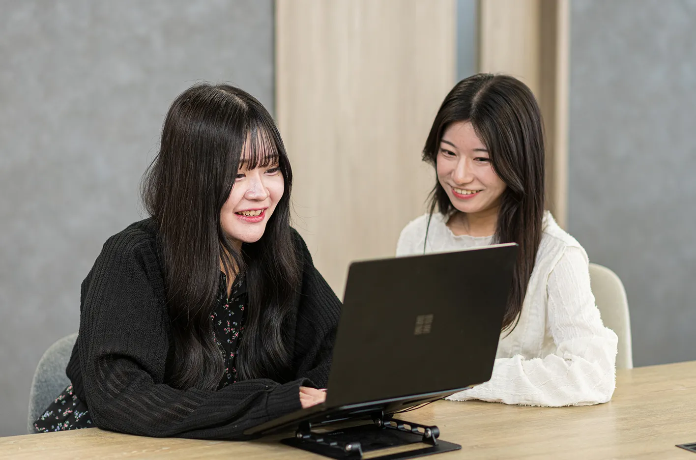 採用情報